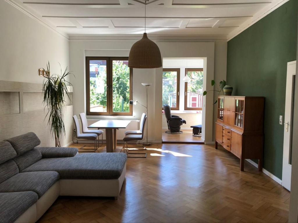 Ferienwohnung An Der Gruenen Clara Ерфурт Екстериор снимка